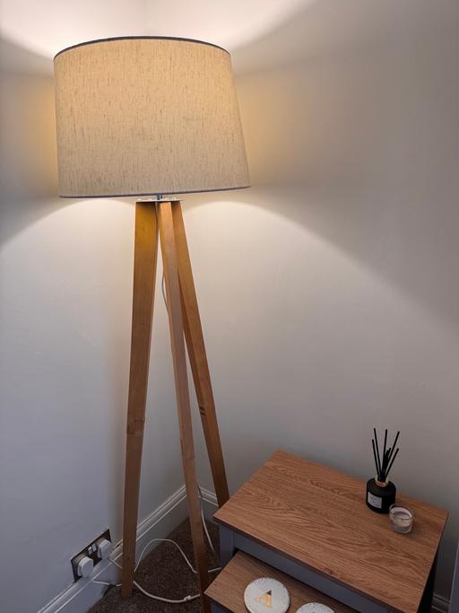 Buy & Sell Tividale Sandwell - Photos for Tripod floor lamp