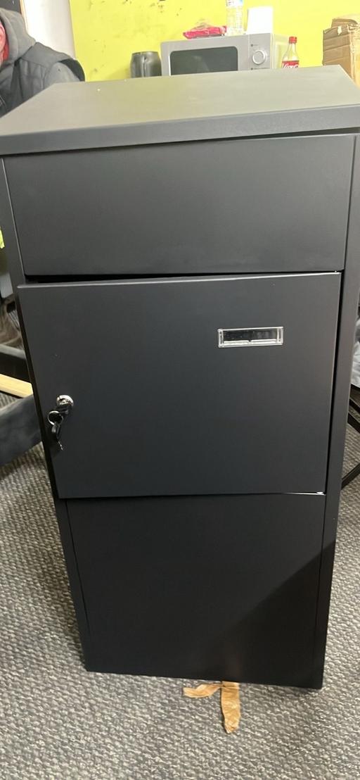 Buy & Sell Shaw Oldham - Photos for money safe