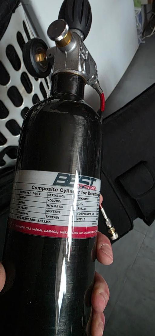 Buy & Sell Brockmoor Dudley - Photos for best fittings carbon fibre dive bottle