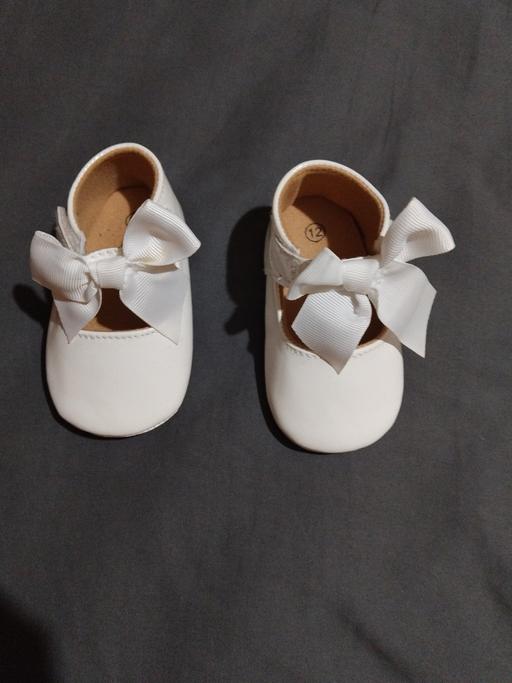 Buy & Sell Peckham South East London - Photos for baby girl white bow shoes