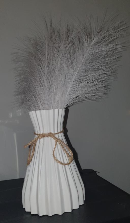 Buy & Sell Maypole Birmingham - Photos for ARTIFICIAL FLOWERS & VASE