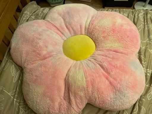 Buy & Sell Rowley Village Sandwell - Photos for Soft flower children’s cushion mat