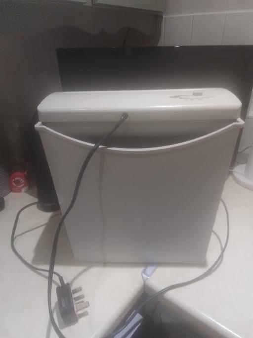 Buy & Sell Aldridge Walsall - Photos for ELECTRIC PAPER SHREDDER