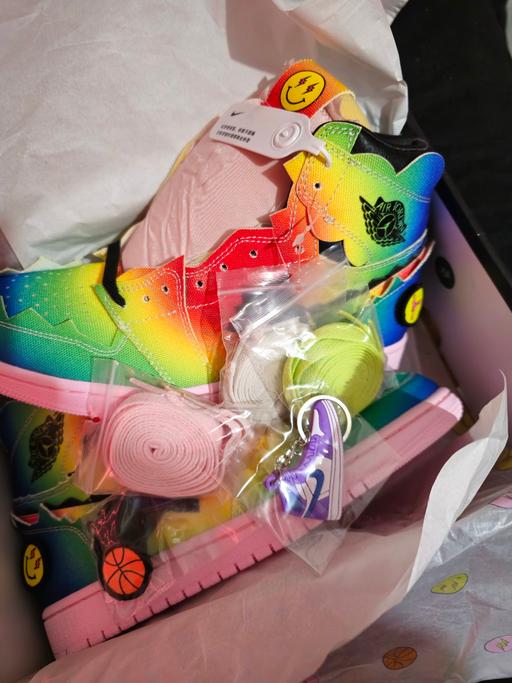 Buy & Sell Eastleigh Hampshire - Photos for rare jay balvin Jordan 1's