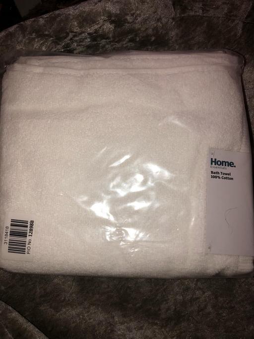Buy & Sell Bilston Wolverhampton - Photos for New towel