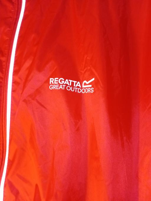 Buy & Sell Fawdon Newcastle upon Tyne - Photos for Regatta rainproof jacket (with hood, folds aw