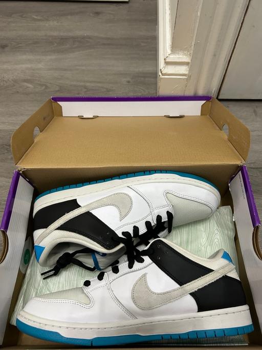 Buy & Sell Charlton Down Dorset - Photos for Nike SB Dunk low laser blue UK9