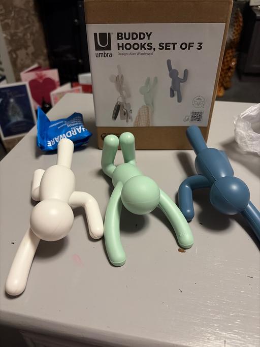 Buy & Sell Duckmanton Chesterfield - Photos for Umbra buddy hooks,set of 3