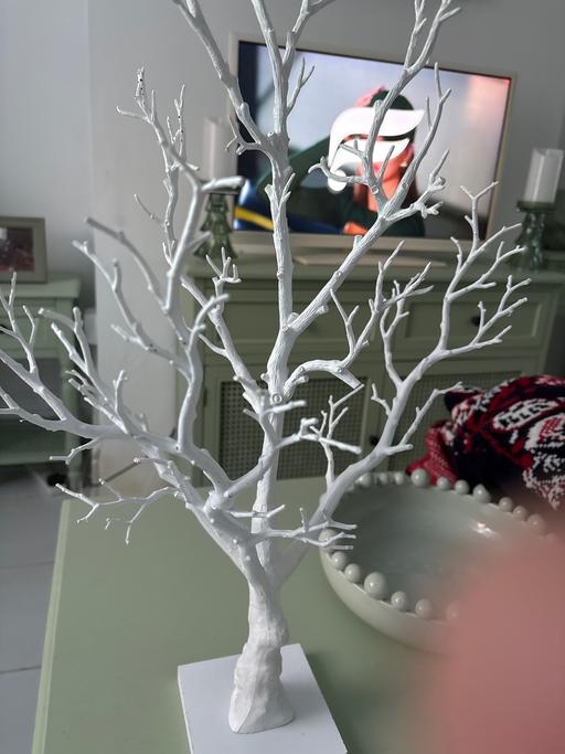 Buy & Sell Wombwell Barnsley - Photos for Wooden ornament ex condition