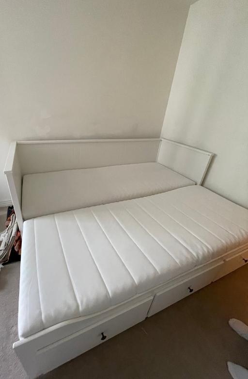 Buy & Sell Loughton Epping Forest - Photos for (can deliver) Ikea Hemnes Daybed