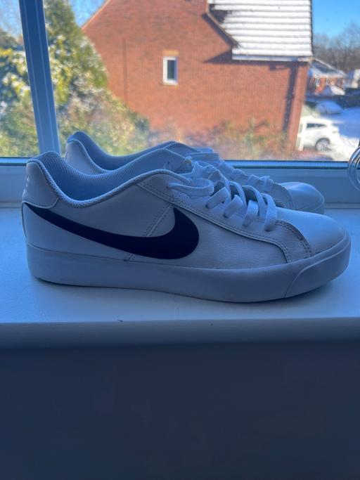 Buy & Sell Walsall Town Centre Walsall - Photos for Nike White Shoes Size 8