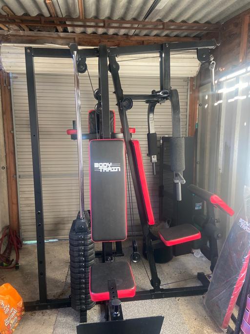 Buy & Sell Bedfont Hounslow - Photos for Red and black colour gym