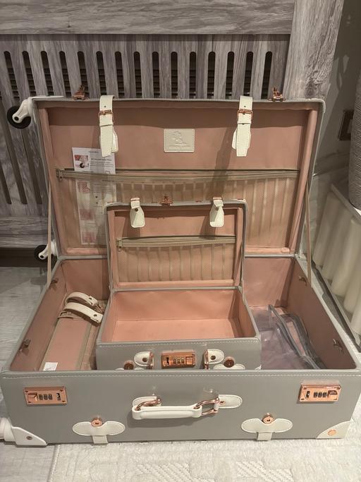 Buy & Sell Ladywood Birmingham - Photos for Unitravel Vintage Suitcase Set