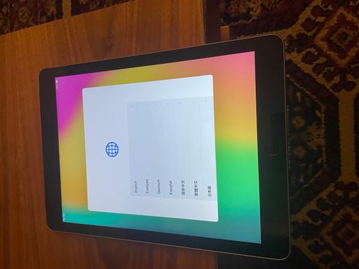 Buy & Sell Small Heath Birmingham - Photos for iPad 6th generation WiFi and Cellular