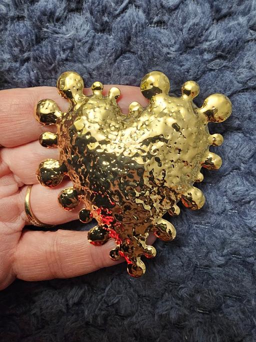 Buy & Sell Pilsley North East Derbyshire - Photos for brooch large unusual heart