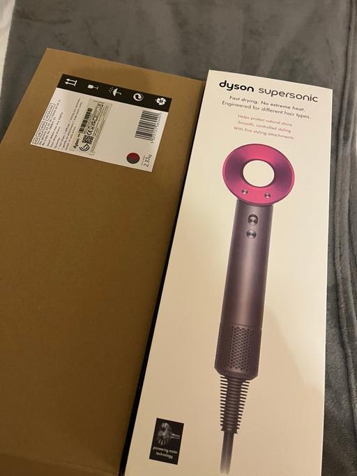 Buy & Sell Southall Ealing - Photos for Dyson supersonic hair dryer iron/fuchsia