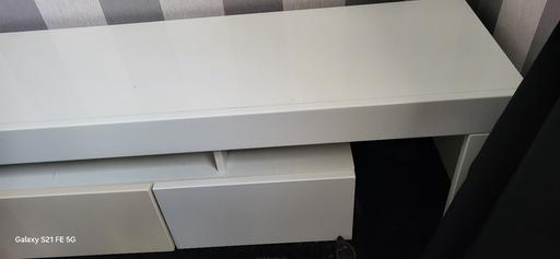 Buy & Sell Bloxwich Walsall - Photos for IKEA WHITE LONG UNIT WILL HOLD A LARGE T.V 