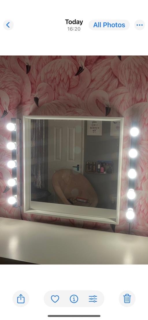 Buy & Sell Castlecroft Wolverhampton - Photos for Mirror and wall lights