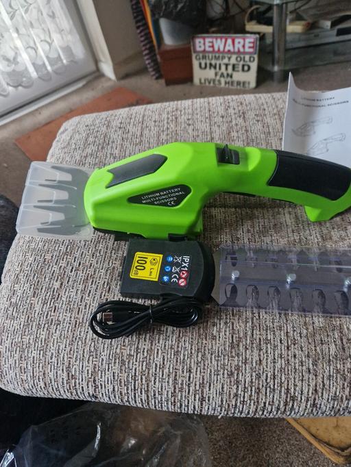 Buy & Sell Mitcham Junction Sutton - Photos for Multi Funtional Scissors