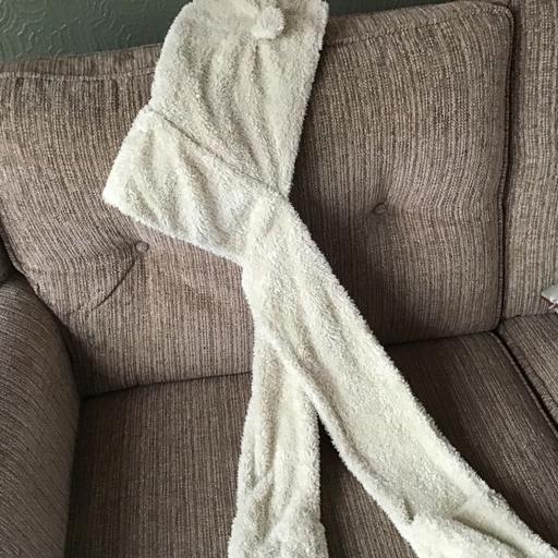 Buy & Sell Essington Wolverhampton - Photos for Hat with scarf & mitts attached