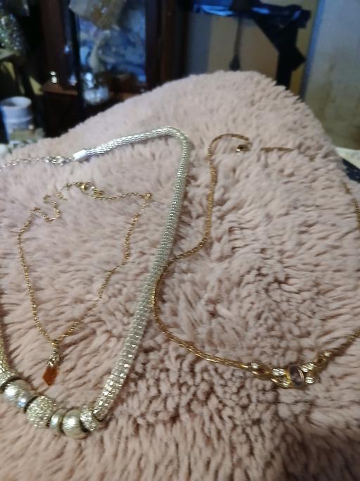 Buy & Sell Netherton Dudley - Photos for 3 neclaces with sparkling stones