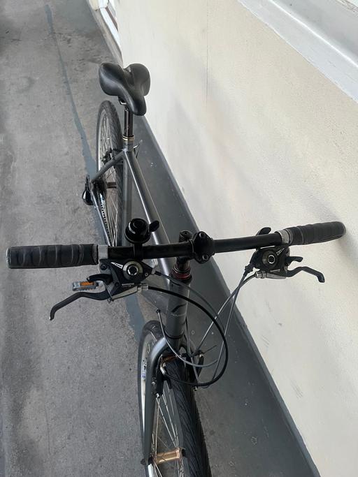 Buy & Sell Leyton East London - Photos for Ridgeback Motion Metro 21-Speed Hybrid Bike