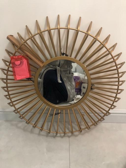 Buy & Sell Middlemore Industrial Estate Birmingham - Photos for Brand new large sunburst brass gold mirror