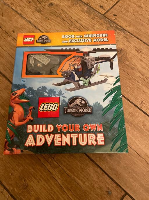 Buy & Sell Rowley Village Sandwell - Photos for LEGO Jurassic world book, figure and model