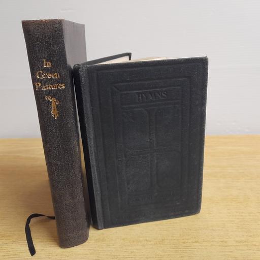 Buy & Sell Preston South Ribble - Photos for OLD BOOKS: DAILY READINGS & HYMN BOOK