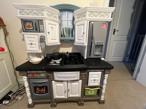 Buy & Sell Binley Coventry - Photos for Step 2 Kitchen, interactive with additions.