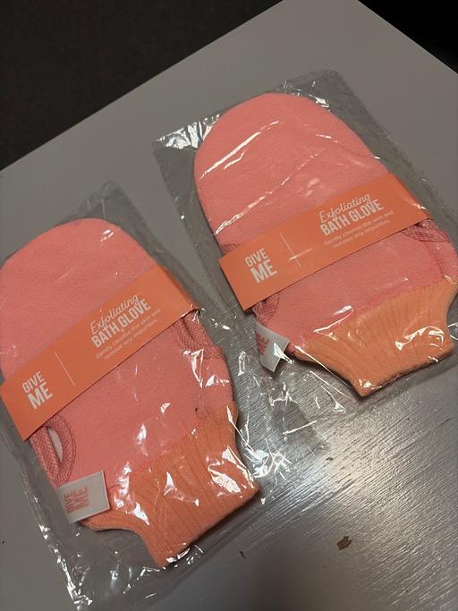 Buy & Sell Duckmanton Chesterfield - Photos for Give Me - Exfoliating bath gloves