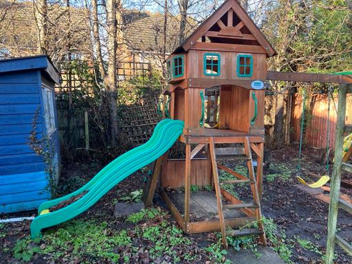 Buy & Sell Ashford Spelthorne - Photos for Playhouse /Tree house with swings and slide