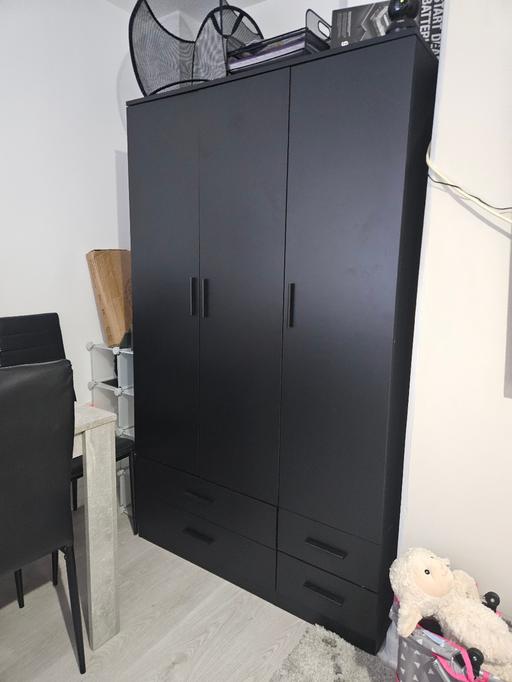 Buy & Sell Pimlico Central London - Photos for Black 3 door 4 drawers Wardrobe