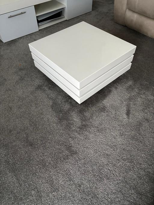 Buy & Sell Yardley Birmingham - Photos for High gloss rotatable 3 tier coffee table