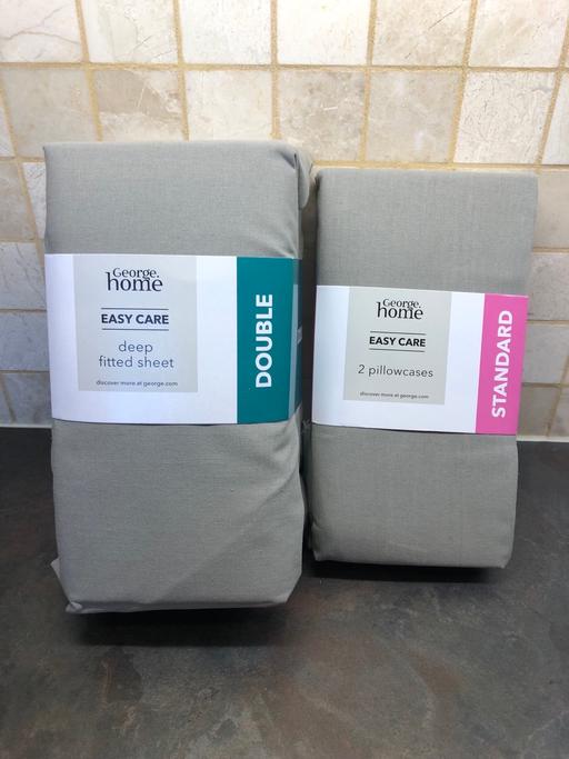 Buy & Sell Roby Knowsley - Photos for Double Deep Fitted Sheet and Pillowcases