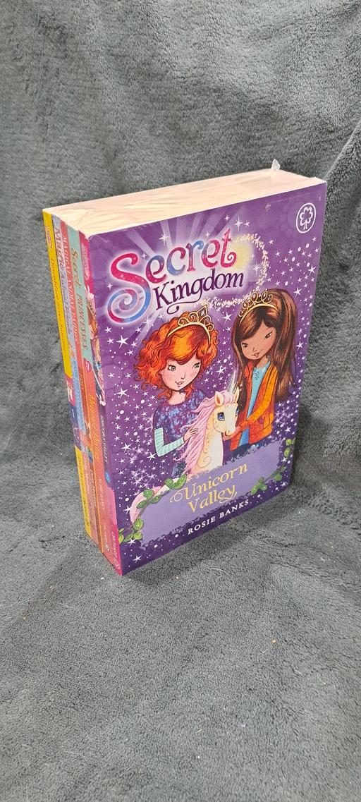 Buy & Sell Sutton Coldfield Birmingham - Photos for Secret Kingdom Magical Anumsl collection book