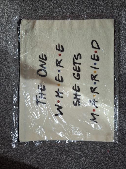 Buy & Sell Ettingshall Park Wolverhampton - Photos for New Friends Make Up/Bag Pouch