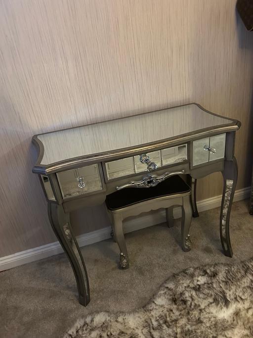 Buy & Sell Pitsea Basildon - Photos for Mirrored dressing table & stool