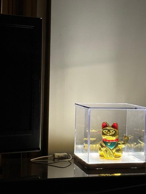 Buy & Sell - Photos for Light Box