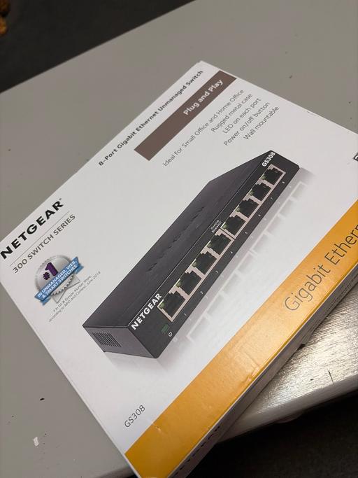 Buy & Sell Duckmanton Chesterfield - Photos for Netgear 8-port gigabit ethernet switch