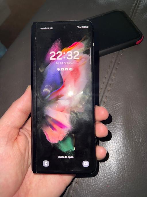 Buy & Sell Stockbridge Village Knowsley - Photos for Samsung Galaxy Z Fold 3 unlocked 256gb