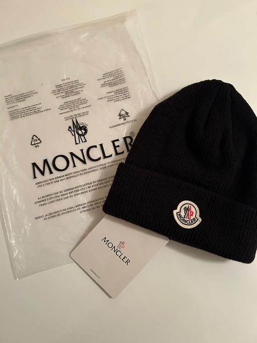 Buy & Sell Highams Park East London - Photos for moncler black beanie