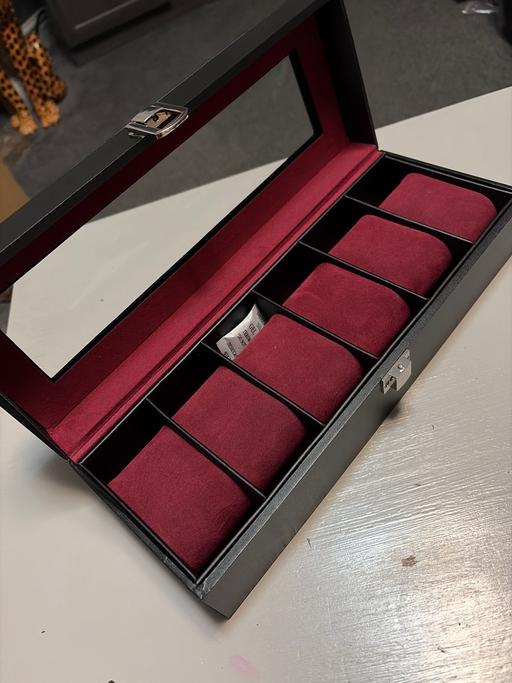 Buy & Sell Duckmanton Chesterfield - Photos for Songmics watch box