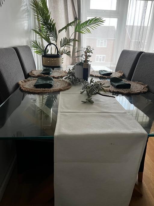 Buy & Sell Heath Town Wolverhampton - Photos for Dining table