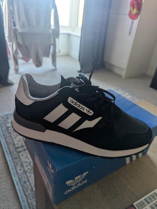 Buy & Sell Basingstoke Basingstoke and Deane - Photos for Adidas trainers
