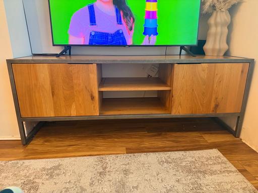 Buy & Sell Becontree East London - Photos for Oak tv unit