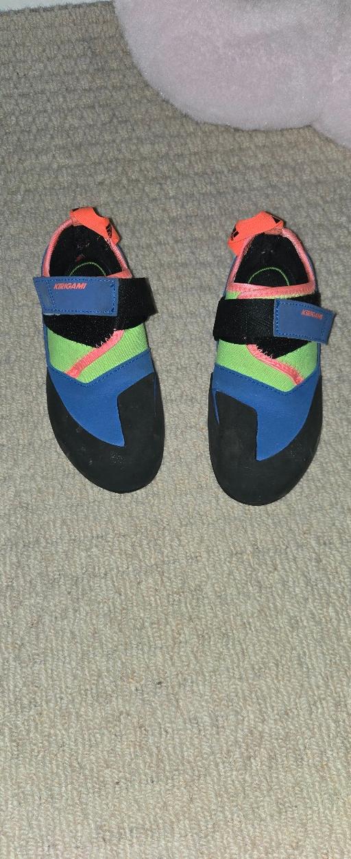 Buy & Sell Penleigh Wiltshire - Photos for Kids Adidas 5.10 Climbing Shoes