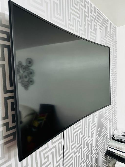 Buy & Sell Balsall Heath Birmingham - Photos for Samsung 55” Curved Smart TV Read Description