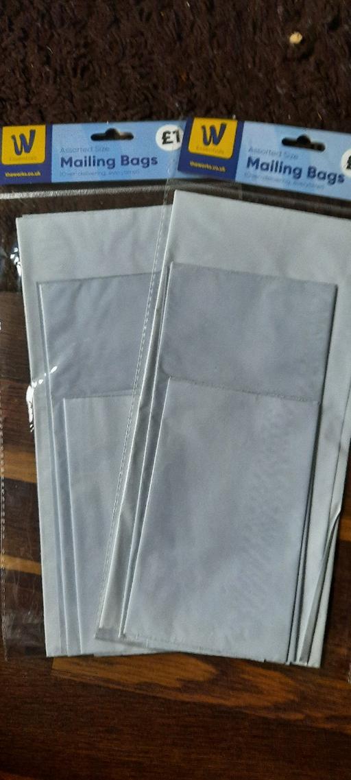 training Leagrave Luton - Photos for mailing bags