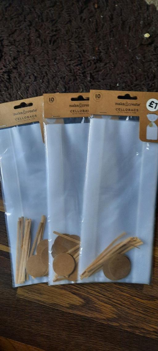 training Leagrave Luton - Photos for cellophane bags